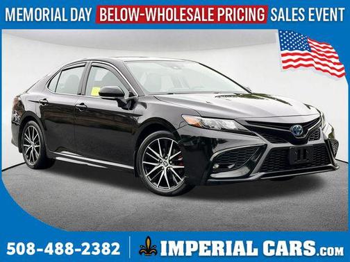 Midnight Black Metallic 2023 Toyota Camry SE