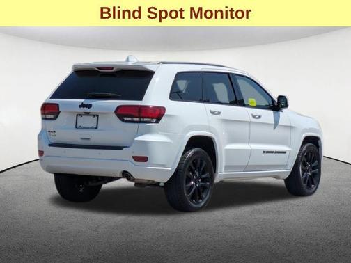 2022 Jeep Grand Cherokee Laredo