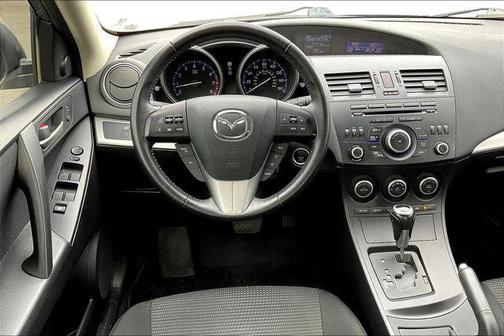2013 Mazda Mazda3 i Touring