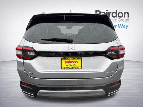 Lunar Silver Metallic 2023 Honda Pilot AWD Elite