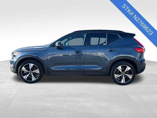 2022 Volvo XC40 Recharge Pure Electric P8 Twin Plus