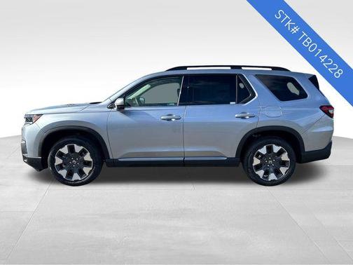 Solar Silver Metallic 2026 Honda Pilot Touring 8-Passenger