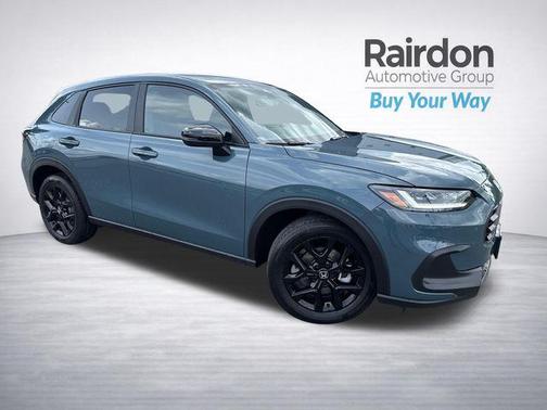 Pearl 2025 Honda HR-V AWD Sport