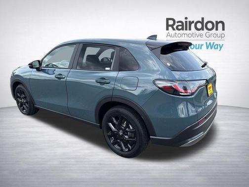 Pearl 2025 Honda HR-V AWD Sport