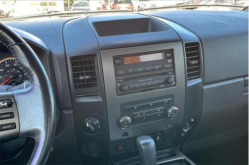 2012 Nissan Titan SV