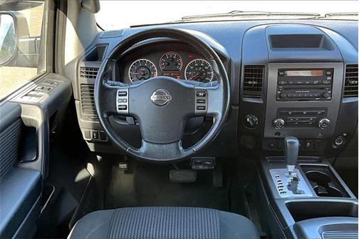 2012 Nissan Titan SV
