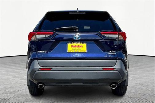 2021 Toyota RAV4 Hybrid XLE