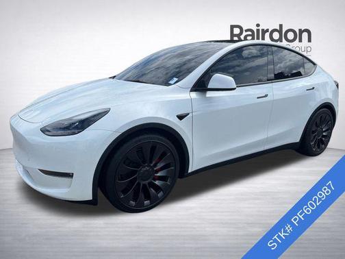 Pearl White Multi-Coat 2023 Tesla Model Y Performance Dual Motor All-Wheel Drive