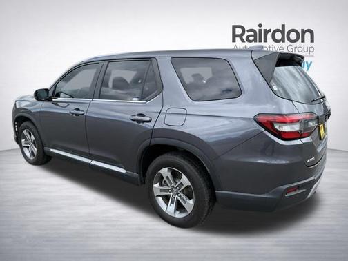 Modern Steel Metallic 2023 Honda Pilot AWD EX-L 8 Passenger