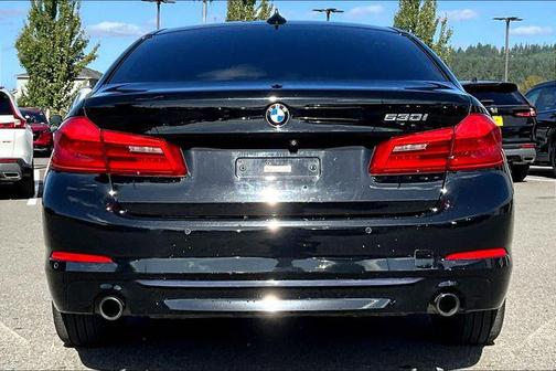 2018 BMW 530 530i