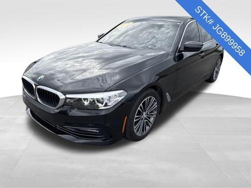 2018 BMW 530 530i
