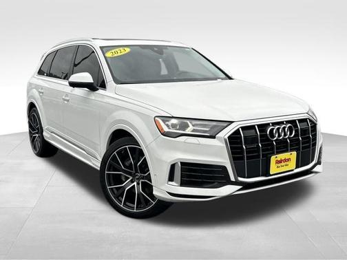 2023 Audi Q7 55 Premium Plus