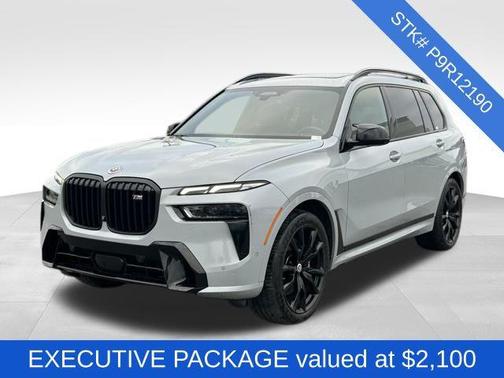 2023 BMW X7 M60i