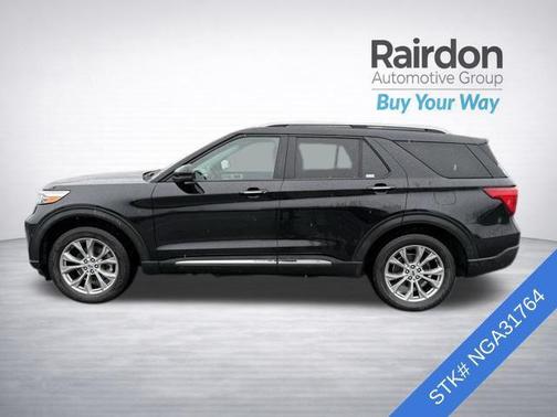 Black Metallic 2022 Ford Explorer Limited