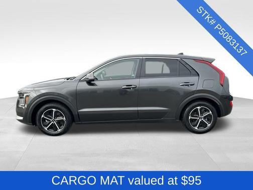 2023 Kia Niro LX