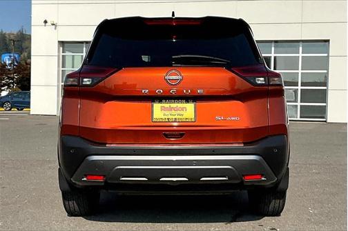 2022 Nissan Rogue SL