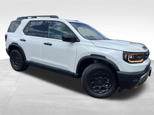 Platinum White Pearl 2026 Honda Passport AWD TrailSport Elite Blackout