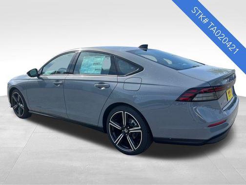 Urban Gray Pearl 2026 Honda Accord SE