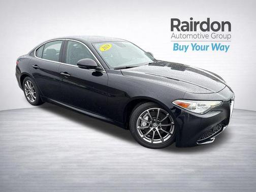 2019 Alfa Romeo Giulia Base