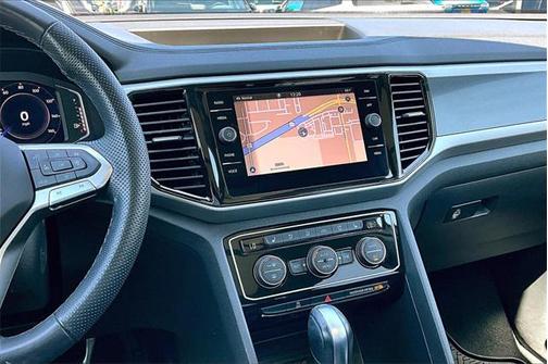 2023 Volkswagen Atlas 3.6L SEL Premium