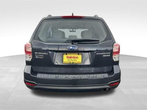 2017 Subaru Forester 2.5i