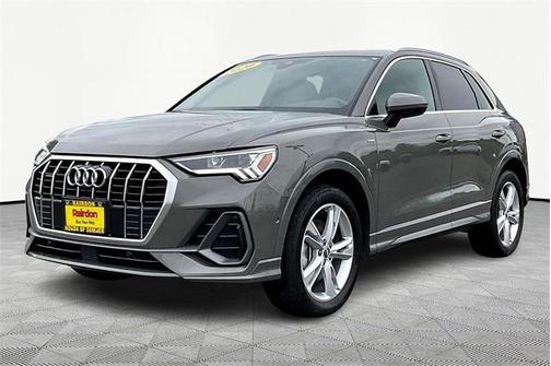 2020 Audi Q3 45 S line Prestige
