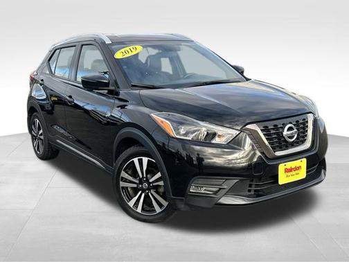 2019 Nissan Kicks SR