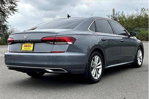 2020 Volkswagen Passat 2.0T SE