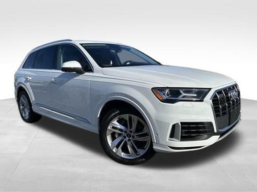 2023 Audi Q7 55 Premium Plus