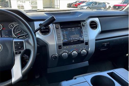 2017 Toyota Tundra SR5