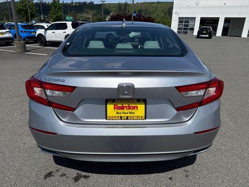 Lunar Silver Metallic 2018 Honda Accord LX