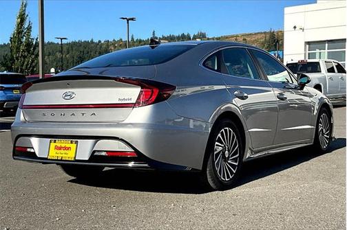 2020 Hyundai SONATA Hybrid SE