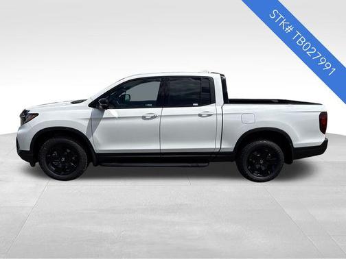 Platinum White Pearl 2026 Honda Ridgeline Black