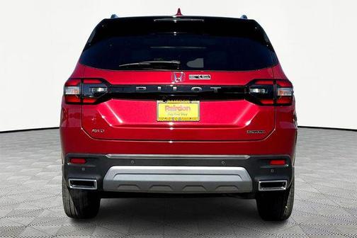2025 Honda Pilot Touring 8-Passenger