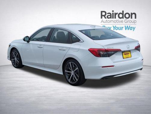Platinum White Pearl 2022 Honda Civic Touring