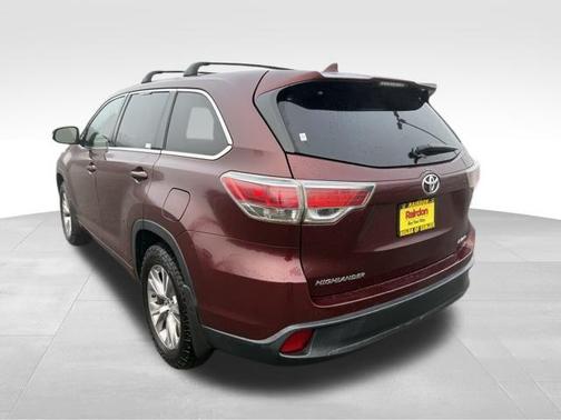 2016 Toyota Highlander LE Plus