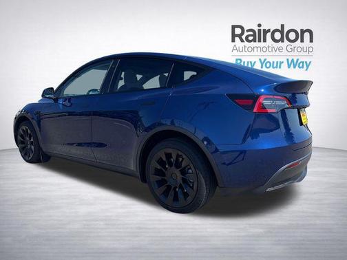 Deep Blue Metallic 2022 Tesla Model Y Long Range Dual Motor All-Wheel Drive