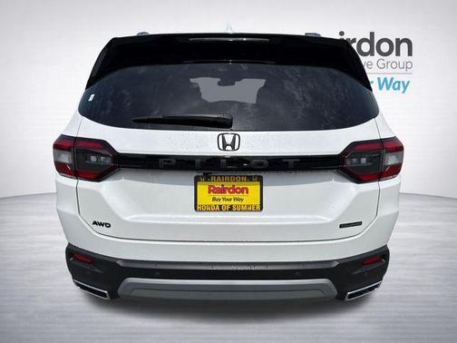 Platinum White Pearl 2025 Honda Pilot Touring 8-Passenger