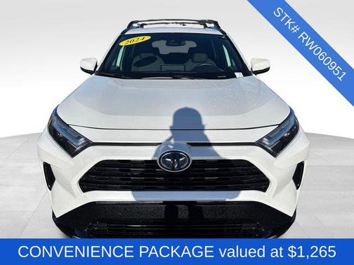 2024 Toyota RAV4 Hybrid SE