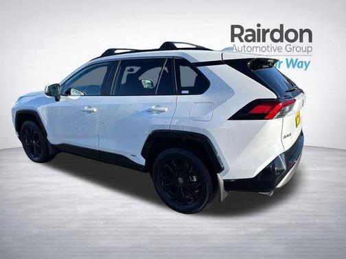 2024 Toyota RAV4 Hybrid SE