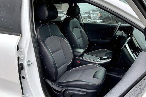 2022 Kia Niro EV EX