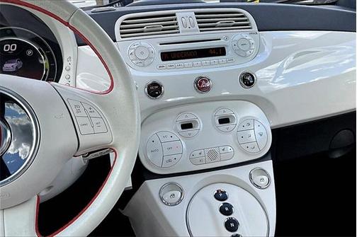 2015 FIAT 500e Battery Electric