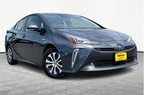 2020 Toyota Prius XLE