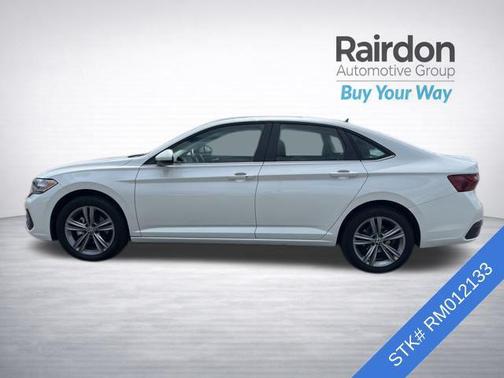 Opal White Pearl 2024 Volkswagen Jetta 1.5T SE