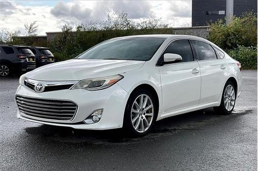 2013 Toyota Avalon XLE