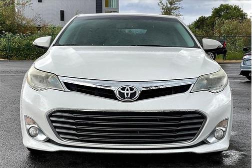 2013 Toyota Avalon XLE