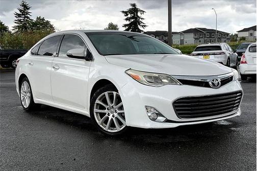 2013 Toyota Avalon XLE