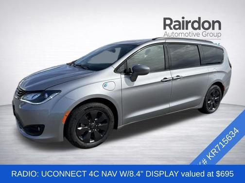 Billet Silver Metallic Clearcoat 2019 Chrysler Pacifica Hybrid Touring L