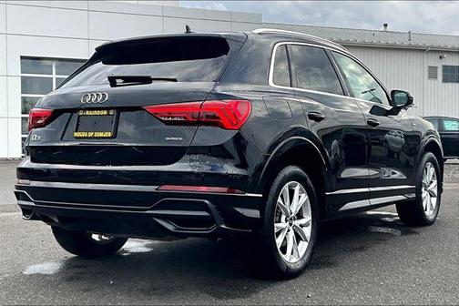 2021 Audi Q3 45 S line Premium