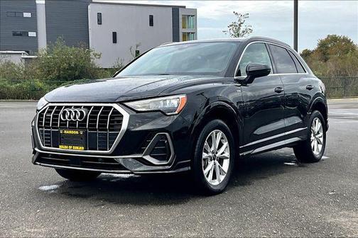 2021 Audi Q3 45 S line Premium